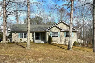 70 Riverside Dr, Palmyra, VA 22963 - Photo 1