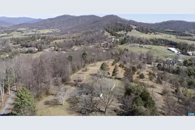 247 Rapidan Church Ln, Wolftown, VA 22748 - Photo 12