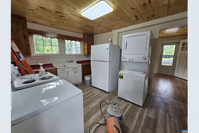 4271 Davis Hwy, Louisa, VA 23093 - Photo 10