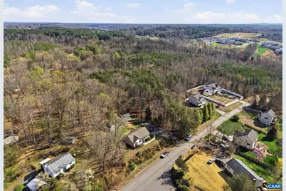 201 Tanglewood Dr, Barboursville, VA 22923 - Photo 36