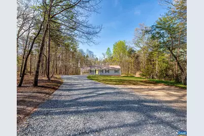 1261 Winnsville Dr, Fork Union, VA 23022 - Photo 2