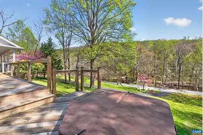 689 Mutton Hollow Rd, Stanardsville, VA 22973 - Photo 10