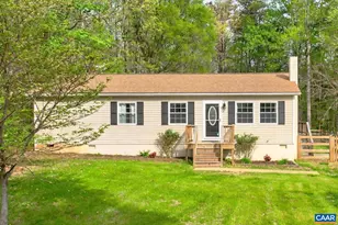 673 Cedar Lane Rd, Palmyra, VA 22963 - Photo 2