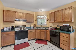 804 Maplegrove Dr, Richmond, VA 23223 - Photo 14