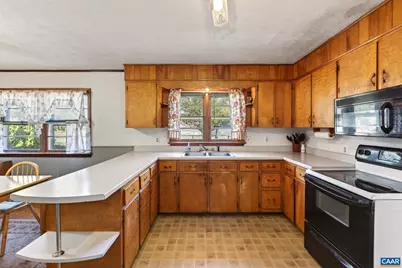 374 Locust Ln, Ruckersville, VA 22968 - Photo 4
