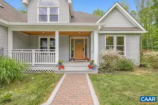 881 Oak Creek Rd, Palmyra, VA 22963 - Photo 2