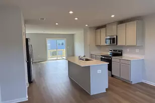 37 Laurin St, Charlottesville, VA 22902 - Photo 2