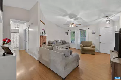29 N Bearwood Dr, Palmyra, VA 22963 - Photo 10