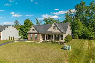 302 Manor Blvd, Palmyra, VA 22963 - Photo 2