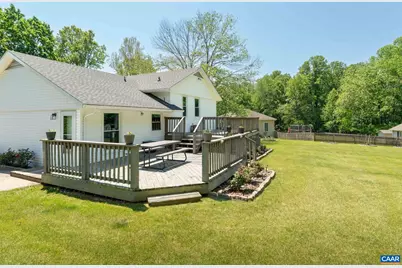 355 Whitethorn Ct, Ruckersville, VA 22968 - Photo 12