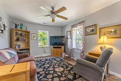 328 John Weaver Dr, Brightwood, VA 22715 - Photo 8