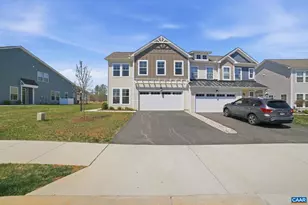 424 Bayberry Ln, Zion Crossroads, VA 22942 - Photo 4