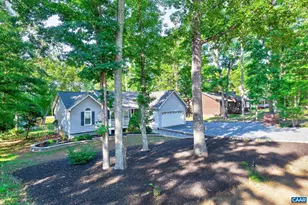 137 Jefferson Dr, Palmyra, VA 22963 - Photo 2