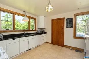 275 Main St, Stanardsville, VA 22973 - Photo 12