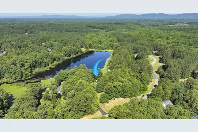 941 Willow Ridge Rd, Troy, VA 22974 - Photo 2