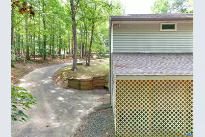 26 West Lake Forest Dr, Palmyra, VA 22963 - Photo 18