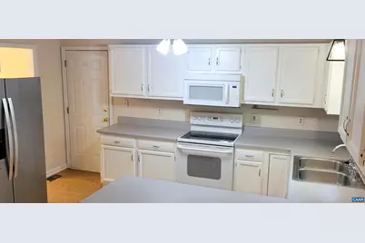21 Stonewall Rd, Palmyra, VA 22963 - Photo 12