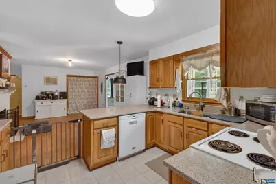 1619 Paynes Mill Rd, Troy, VA 22974 - Photo 4