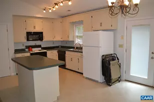 15 Englewood Dr, Palmyra, VA 22963 - Photo 8