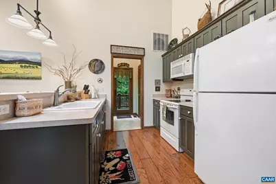 974 Bull Yearling Rd, Stanardsville, VA 22973 - Photo 8