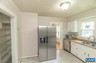 1893 W River Rd, Scottsville, VA 24590 - Photo 4