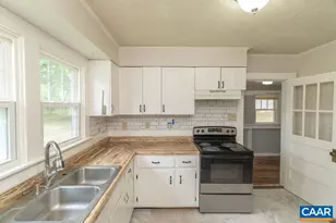 1893 W River Rd, Scottsville, VA 24590 - Photo 2