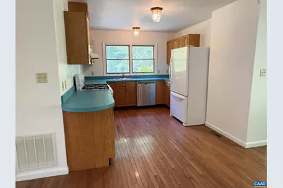 4893 Weakley Hollow Rd, Syria, VA 22743 - Photo 6