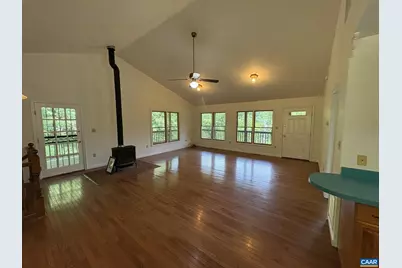 4893 Weakley Hollow Rd, Syria, VA 22743 - Photo 4