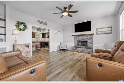 306 Rosewood Dr, Scottsville, VA 24590 - Photo 12