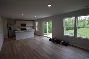 34 Diana Ct, Charlottesville, VA 22902 - Photo 6