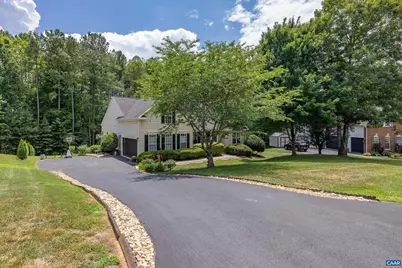 137 Whispering Woods Pl, Zion Crossroads, VA 22942 - Photo 4