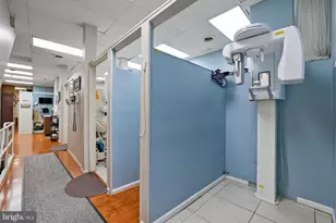 729 8th St SE, Washington, DC 20003 - Photo 6