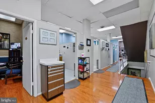 729 8th St SE, Washington, DC 20003 - Photo 8