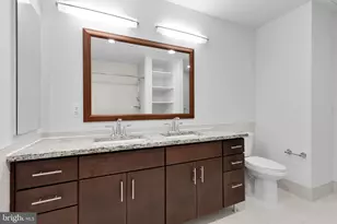 880 New Jersey Ave SE, Washington, DC 20003 - Photo 12