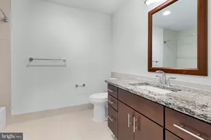 880 New Jersey Ave SE, Washington, DC 20003 - Photo 6