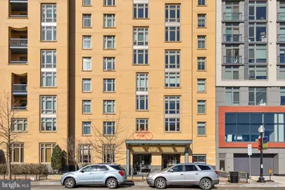 880 New Jersey Avenue SE #2 BR INTERIOR UNIT, Washington, DC 20003 - Photo 2