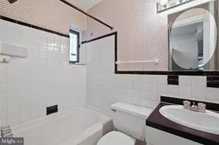 705 8th St SE, Washington, DC 20003 - Photo 42