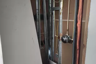 2422 17th St NW, Washington, DC 20009 - Photo 8