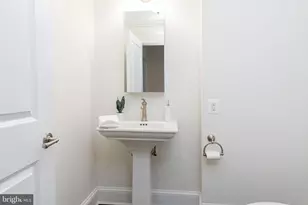 2715 N St NW, Washington, DC 20007 - Photo 34