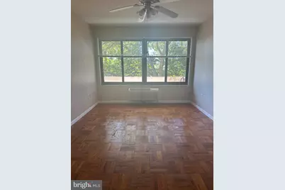 3601 Wisconsin Avenue NW #302, Washington, DC 20016 - Photo 4