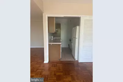 3601 Wisconsin Avenue NW #302, Washington, DC 20016 - Photo 8