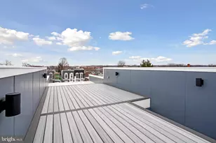 329 16th St SE, Washington, DC 20003 - Photo 32