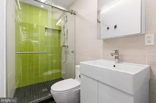 2102 R St NW, Washington, DC 20008 - Photo 46