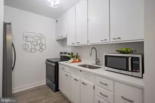 4101 Cathedral Ave NW, Washington, DC 20016 - Photo 10