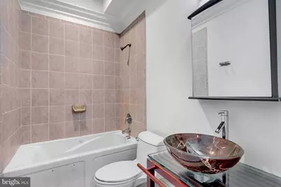 936 Madison Street NW #201, Washington, DC 20011 - Photo 10