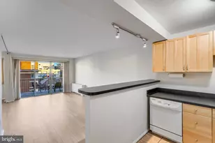 730 24th St NW, Washington, DC 20037 - Photo 24