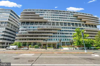 2700 Virginia Avenue NW #801, Washington, DC 20037 - Photo 2