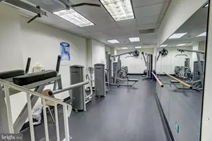 4201 Cathedral Ave NW, Washington, DC 20016 - Photo 64