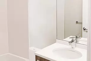 1072 Thomas Jefferson St NW, Washington, DC 20007 - Photo 42