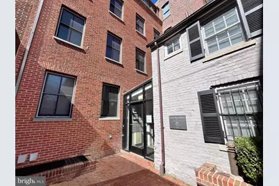 1072 Thomas Jefferson Street NW, Washington, DC 20007 - Photo 30